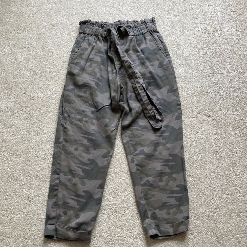 Camo Pants with gathered tie elastic waist and cuffed hem, EUC